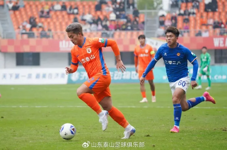 中乙收官泰山B队五球横扫深圳 张羽桐两分钟双响主导大胜