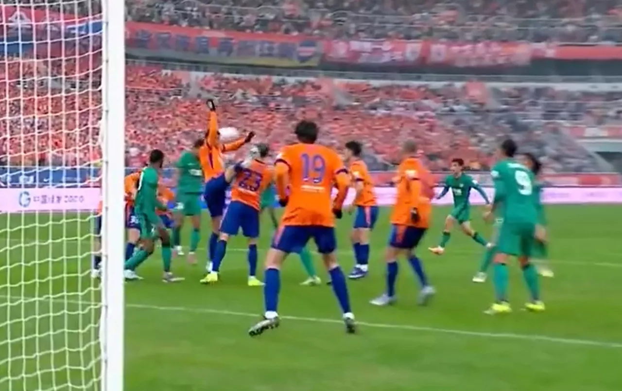 足协评议确认泰山国安战漏判点球 VAR未介入被认定错误