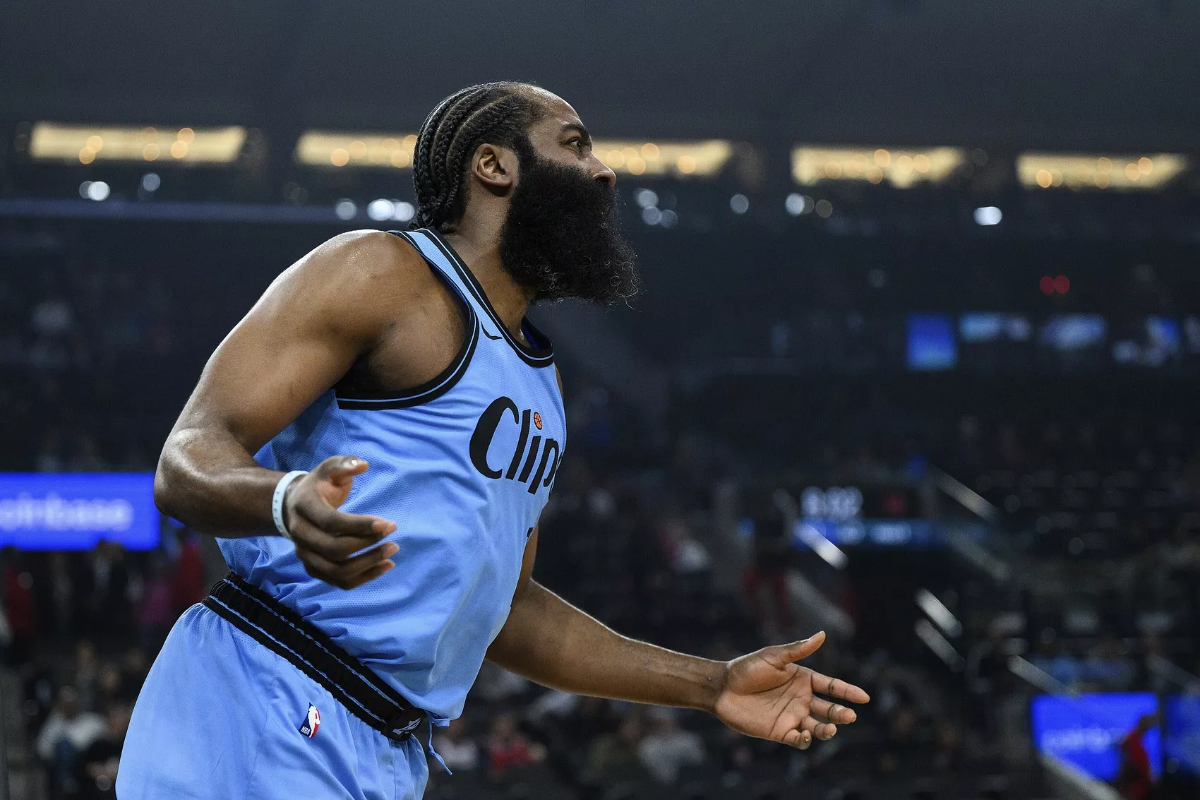 布朗21罚引太阳主帅不满 单场20+罚球已成常态 阿德巴约43罚纪录高悬