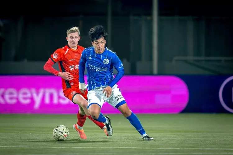 王博豪时隔四月重返首发 邓伯什一球小胜埃因霍温B队