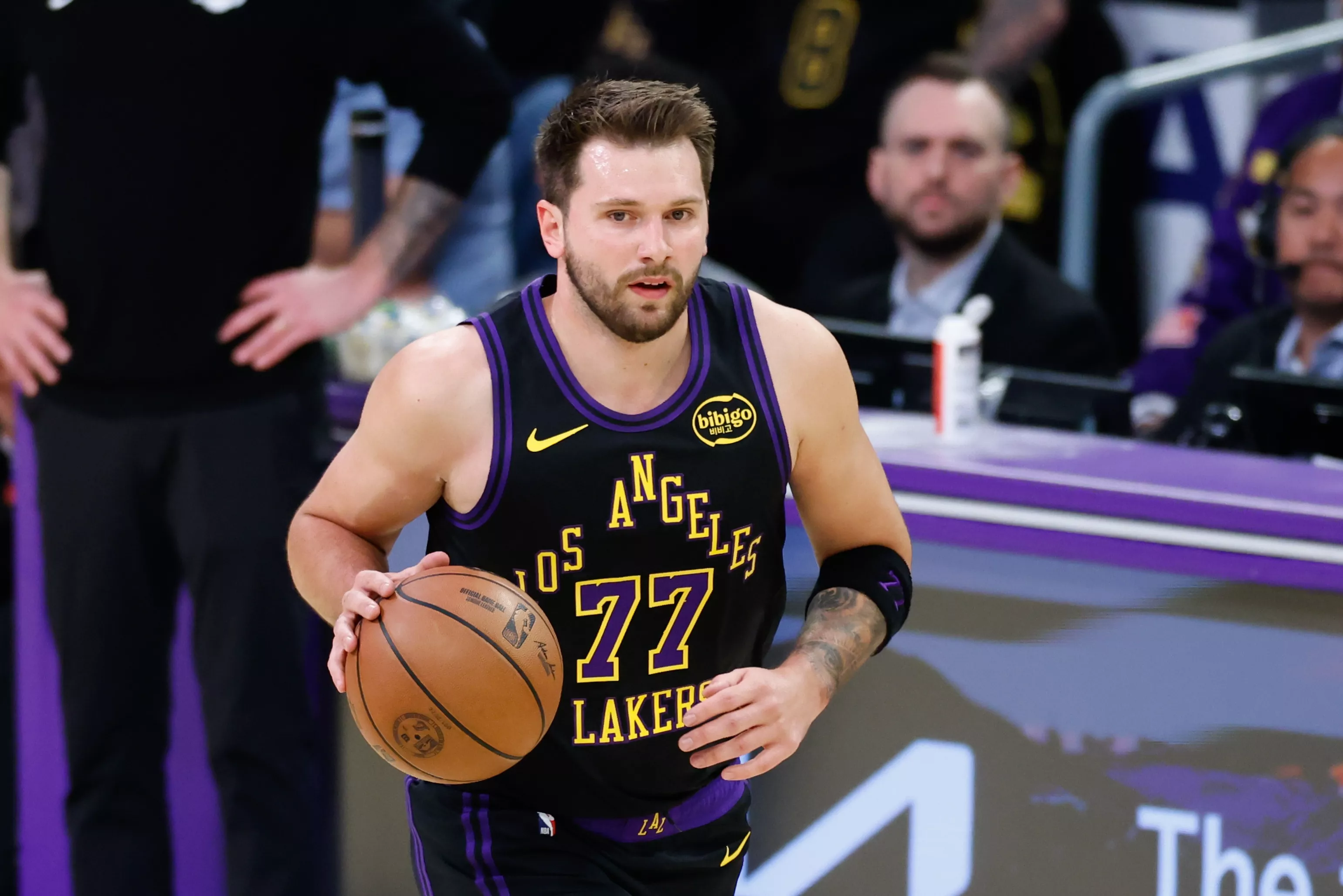 布朗21罚引太阳主帅不满 单场20+罚球已成常态 阿德巴约43罚纪录高悬