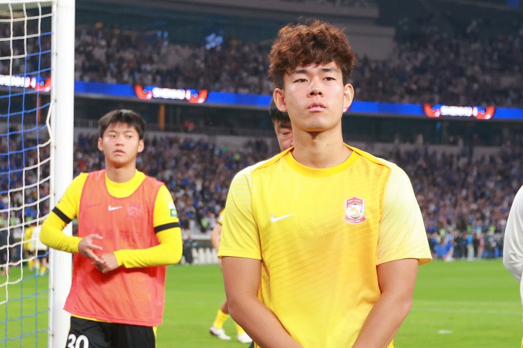 何小珂苏超报名系误传 康复后回归青岛西海岸