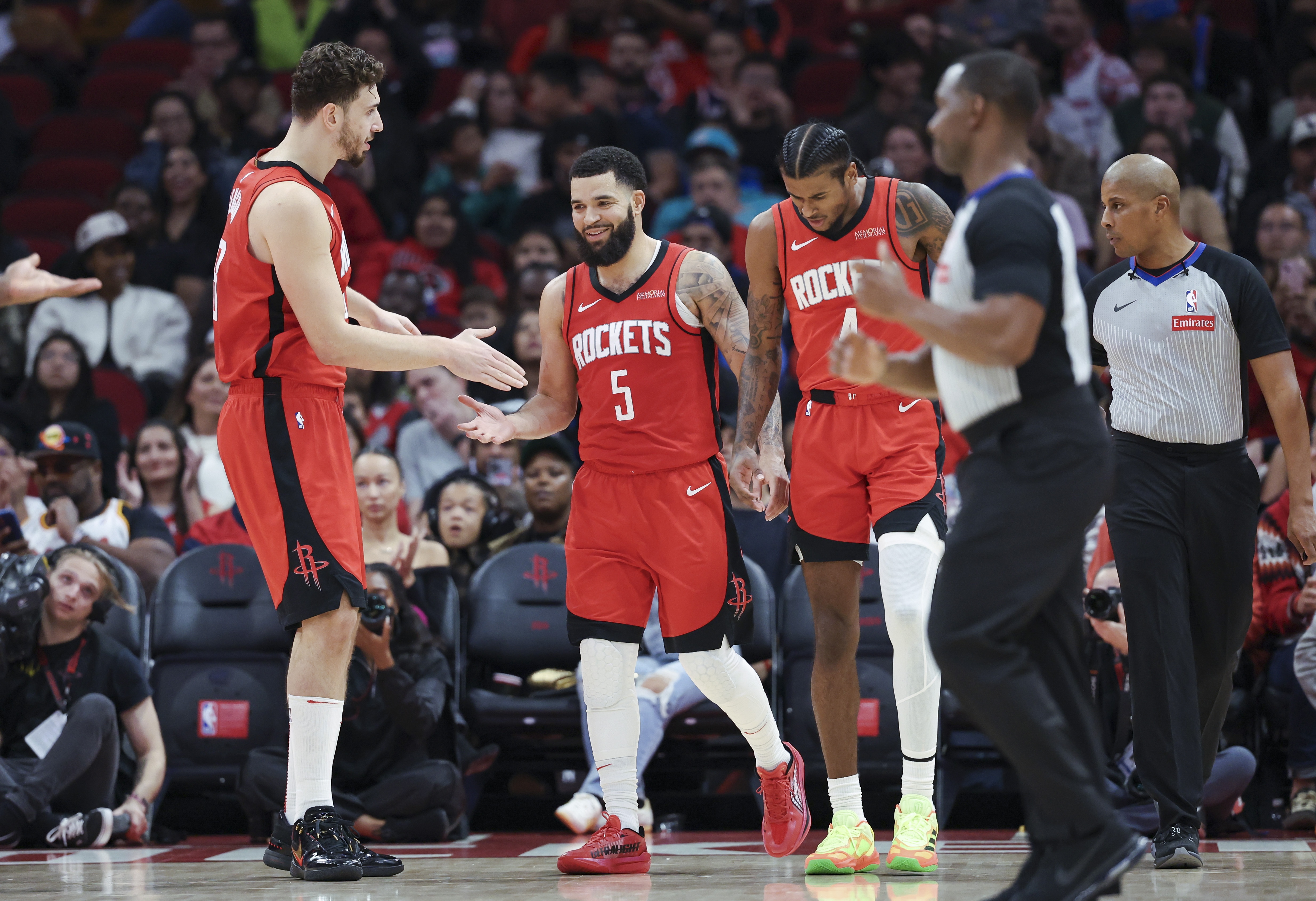 范弗里特自述入队首周：从纠正格林训练迟到开始