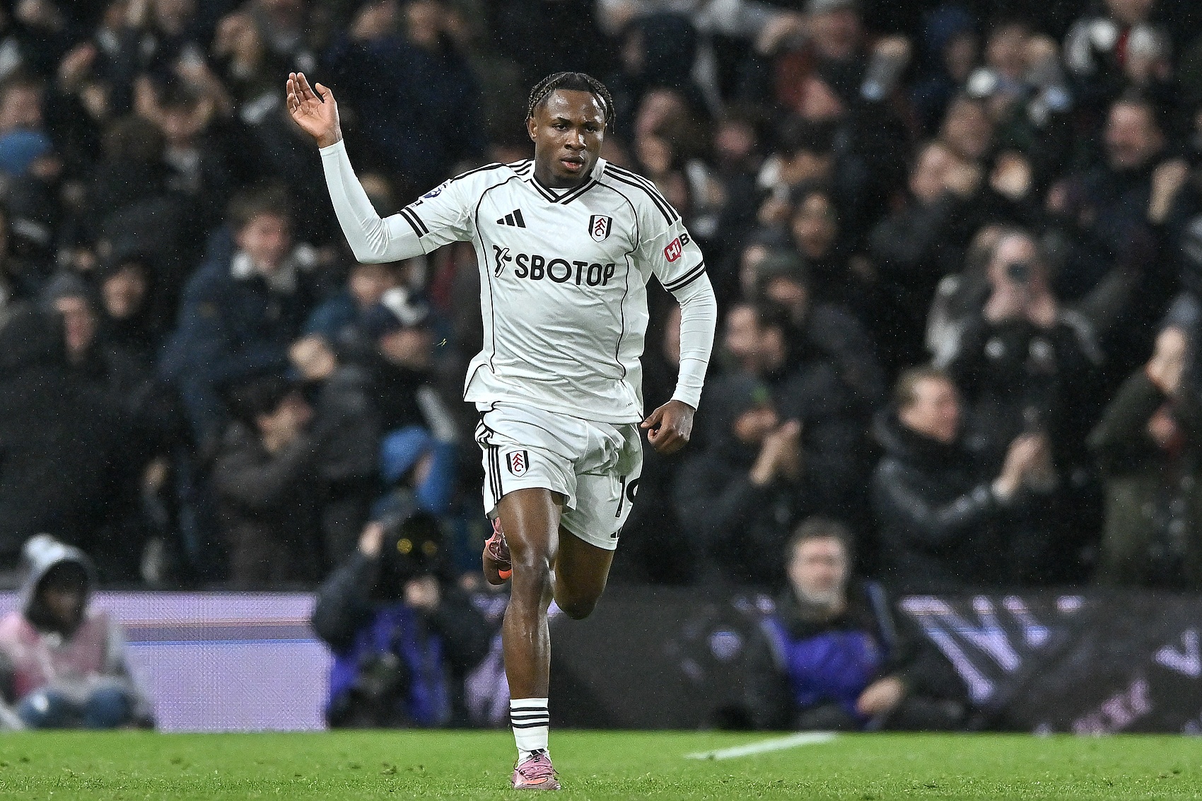 米体：富勒姆拟2400万欧买断丘库埃泽 米兰获夏窗关键资金