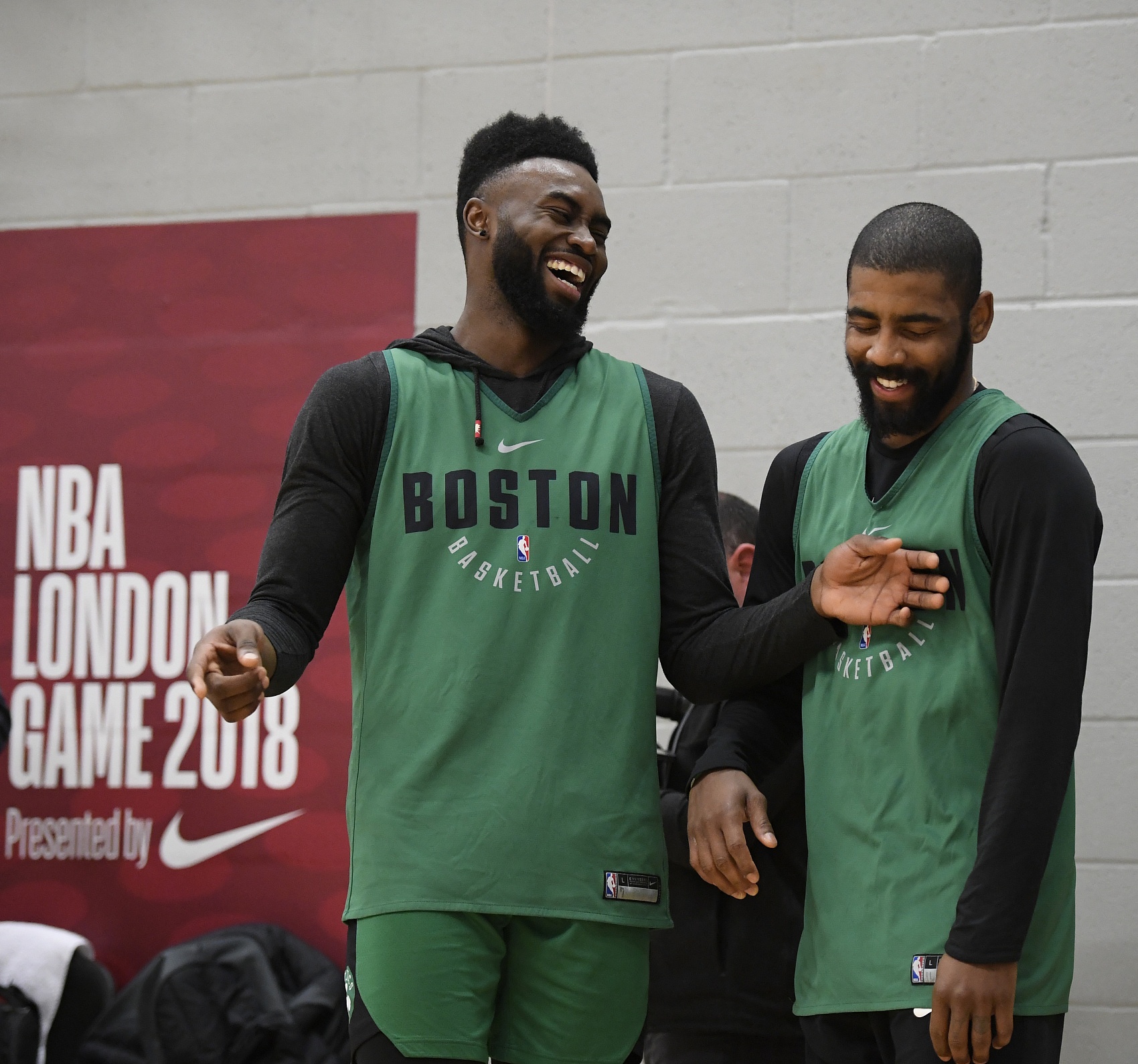 布朗回顾生涯早期替补经历 欧文海沃德加盟后主动加练未申请交易