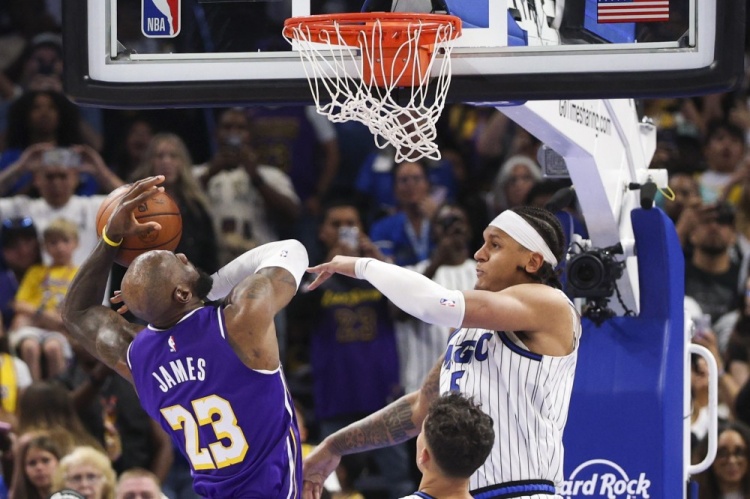 沃西谈争议判罚：对绿军打手未吹类似 需向前看