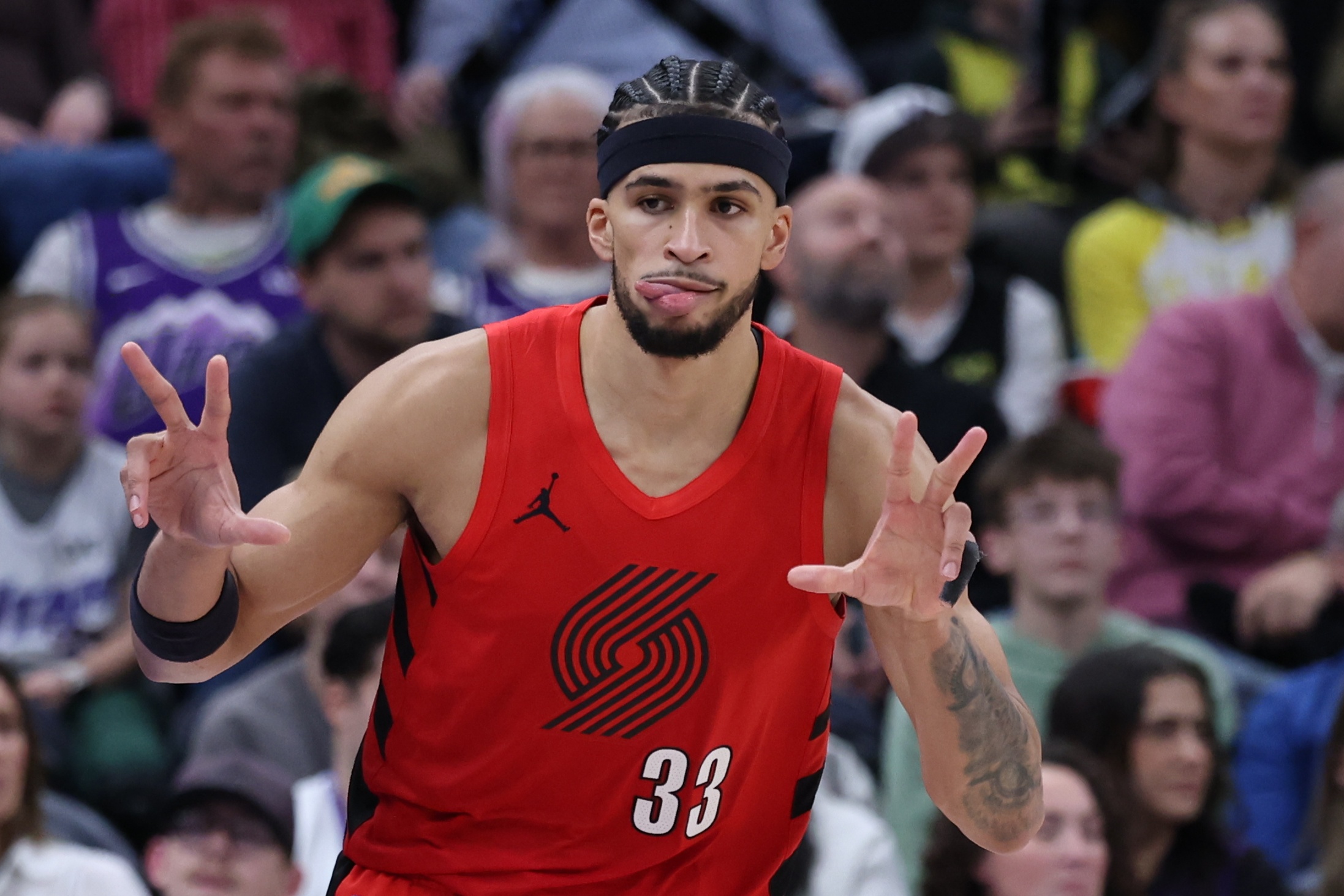 西亚卡姆37分力压群雄当选单日最佳 文班亚马26+15+5帽 卡马拉11中9三分