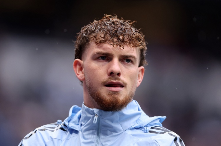 尼科尔：斯洛特已认定埃利奥特非首发 维拉迅速弃用存隐情