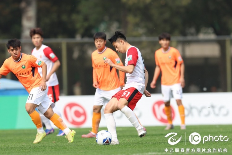 海港富盛经开客胜北理工 谢鸿宇破僵对手乌龙送礼