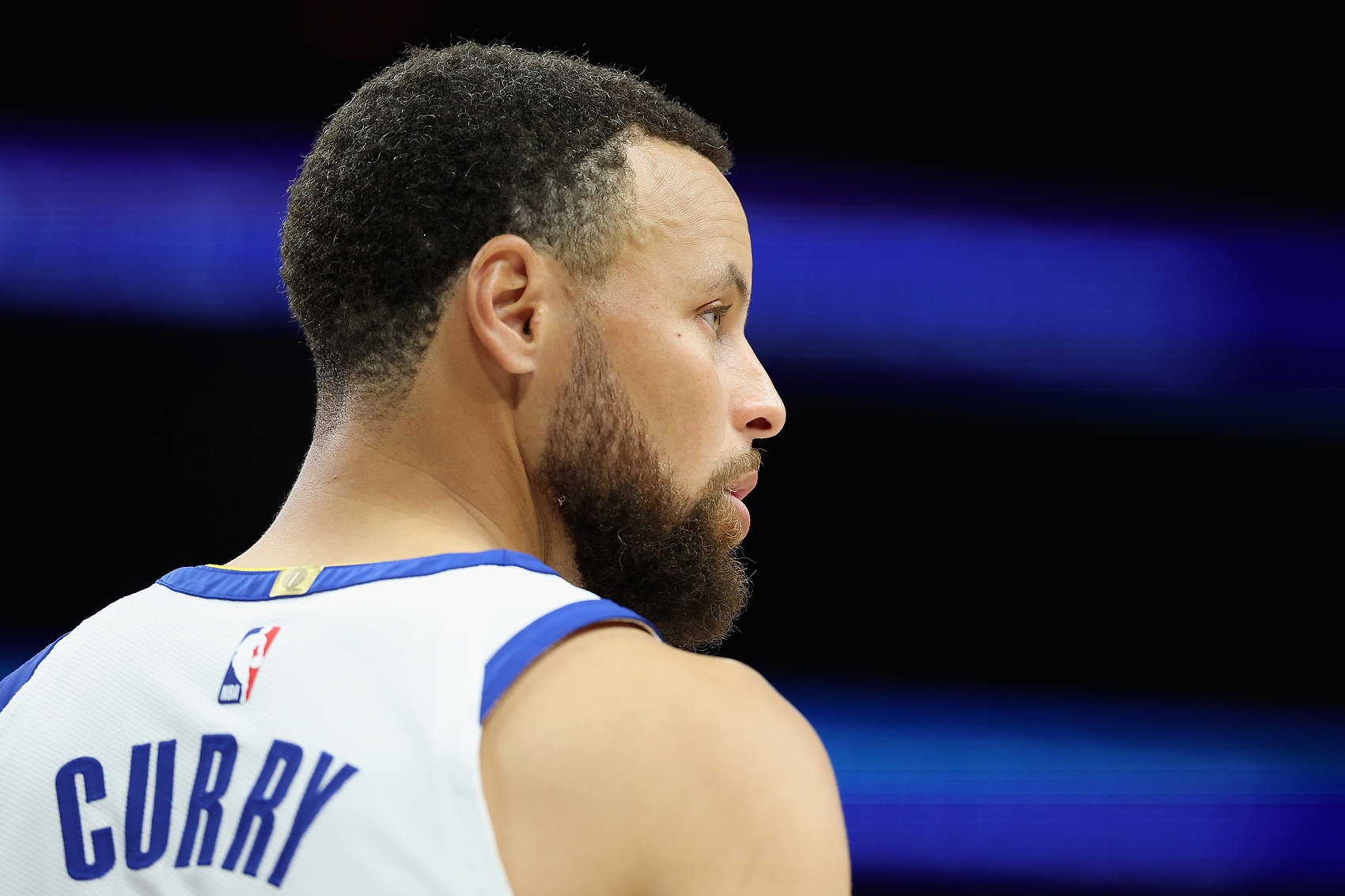 勇士与库里夏末启动续约谈判 最高可签两年1.367亿