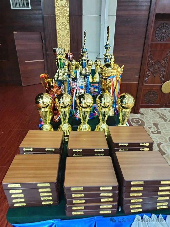 第三届大师杯万象落幕：24队参赛，美国70岁老将获长青杯