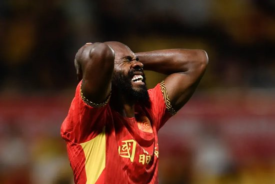 广州豹客场3-1擒平果 积10分紧追第一梯队