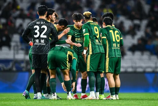 王钰栋精彩破门难救主，浙江绿城客场2-3遭申花逆转