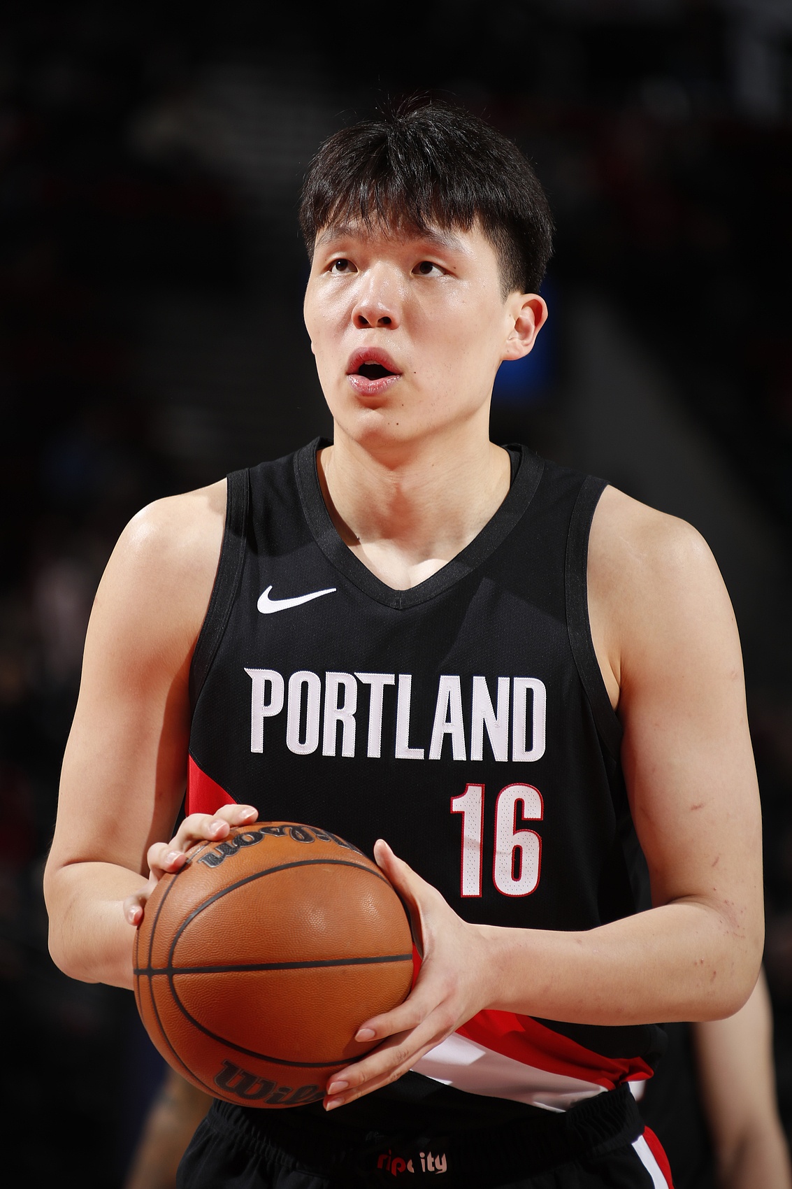 杨瀚森遭开拓者媒体人开火:减重提升自主进攻 否则高位策应成摆设 杨瀚森遭开拓者媒体人开火:减重提升自主进攻 否则高位策应成摆设