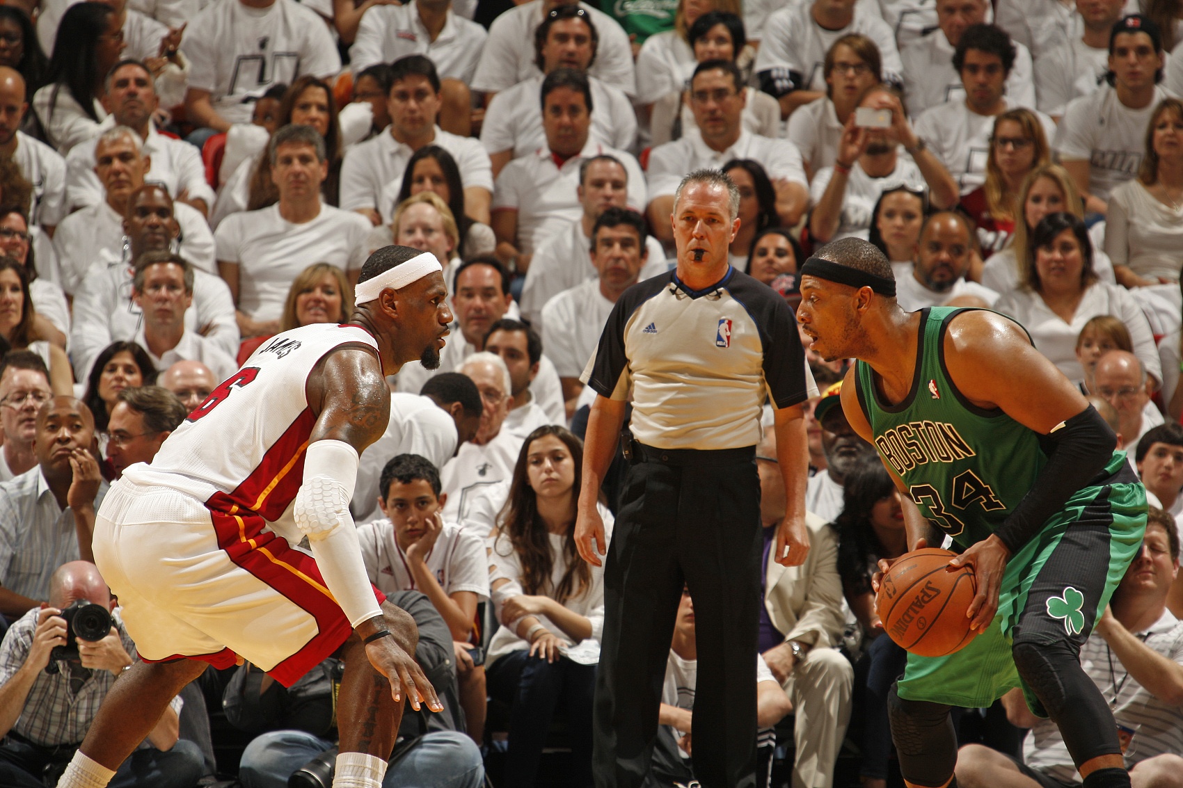 皮尔斯再论GOAT之争：勒布朗再夺两冠亦难超乔丹