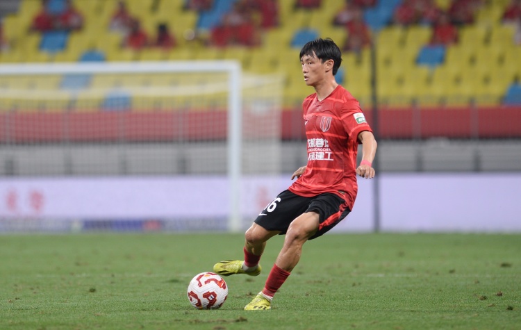 杨明洋谈茹萨磨合:沟通顺畅配合默契 蓉城客战重庆已充分准备