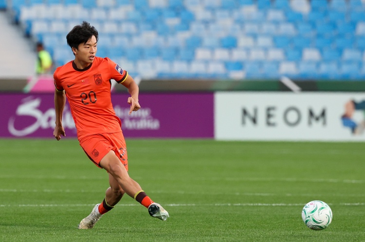 国足紧急补招李镇全 塞尔吉尼奥澳洲行存疑