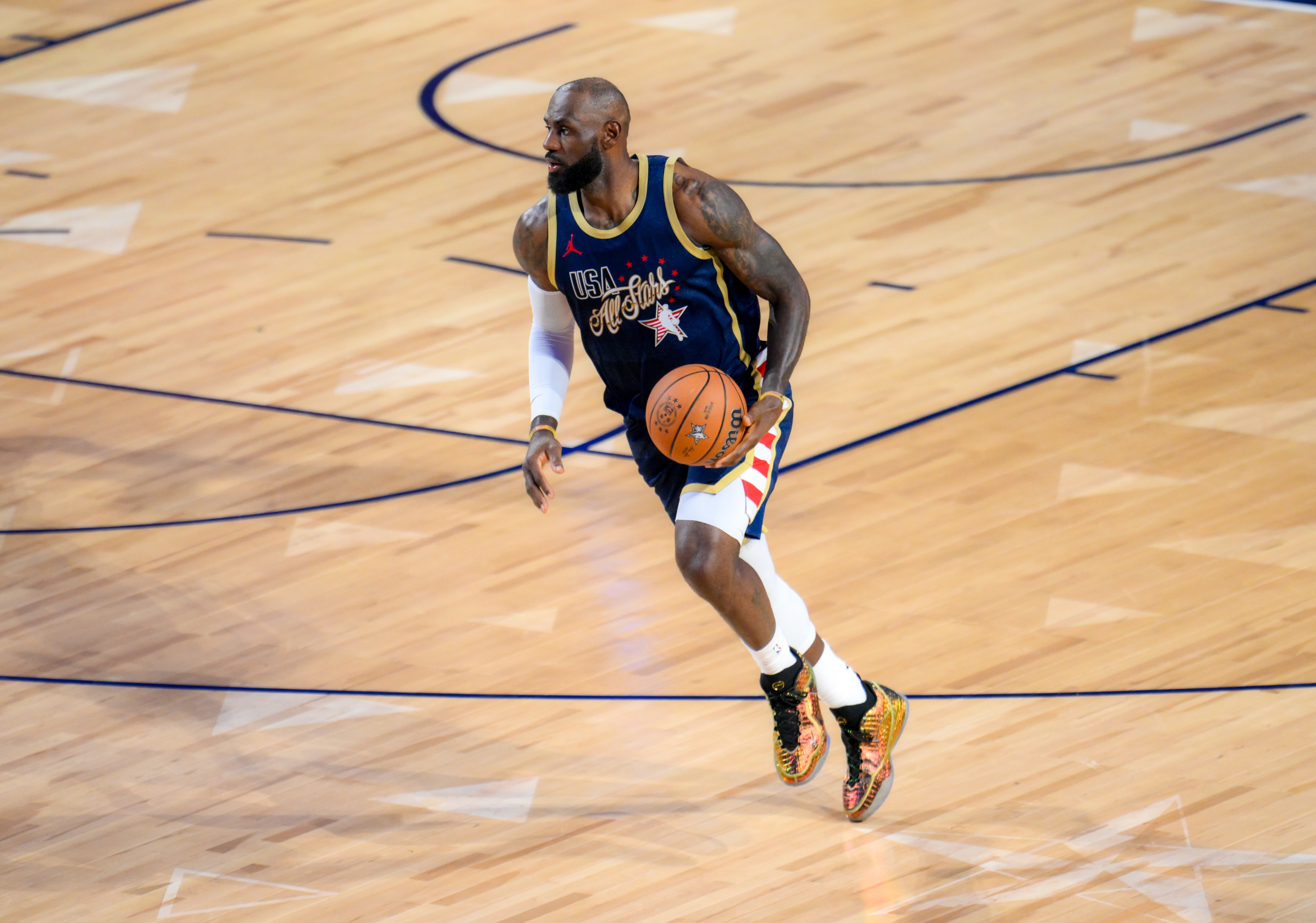 詹姆斯常规赛出场数登顶历史第一 生涯21项数据位列联盟榜首