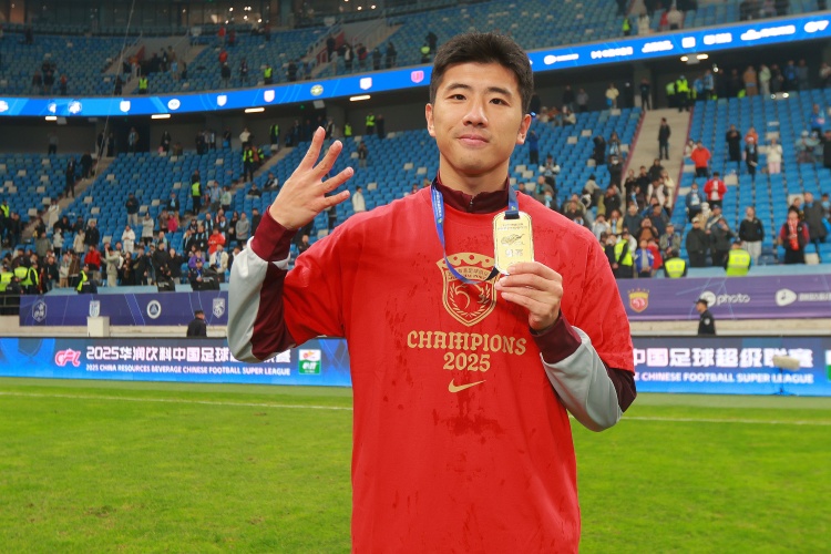 李圣龙合同到期后转战海港B队 以超龄球员身份出战中乙 李圣龙合同到期后转战海港B队 以超龄球员身份出战中乙